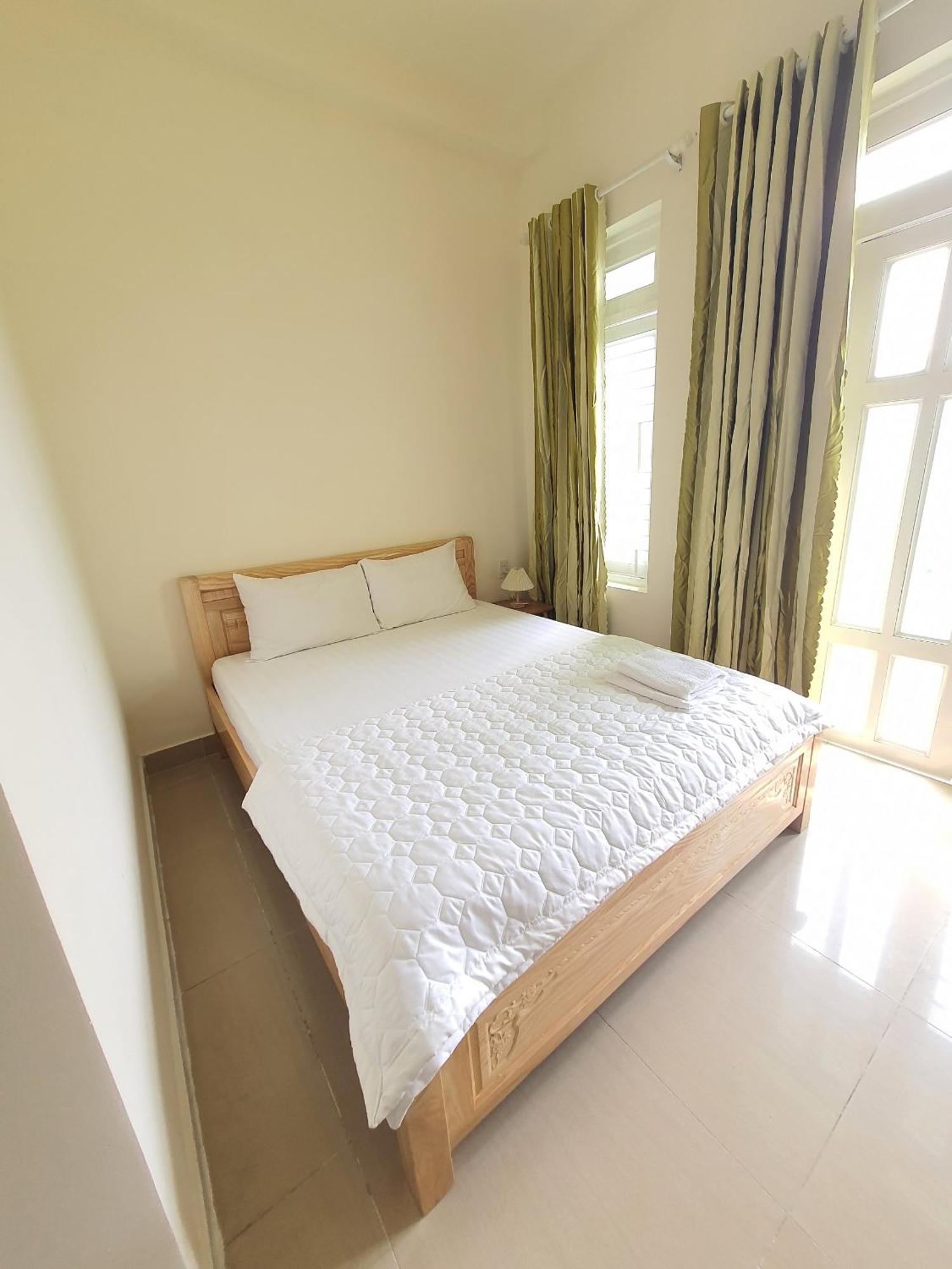 Khach San Anh Thu Hotel Ho Chi Minh City Exterior photo